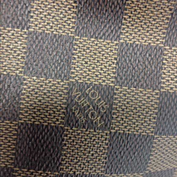 Louis Vuitton Checkered Bag DISCONTINUED/AUTHENTIC - Picture 5 of 16